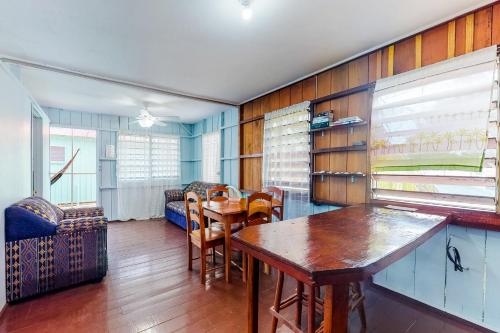 Tarpon at Carol's Cabanas -Gold Standard Certified in พลาเซนเซีย