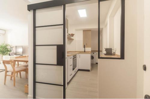 3 Bed Apt Sleep 6 - Pets Balcony Parking Wifi in Ayamonte városközpont
