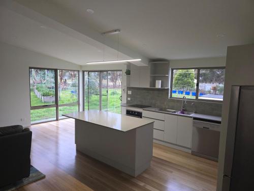 مطبخ, Urban Retreat near Hobart & Airport, Port Arthur in Midway Point