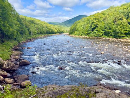 Közeli látványosságok, Coin cosy dans les bois in Ste Brigitte De Laval (QC)