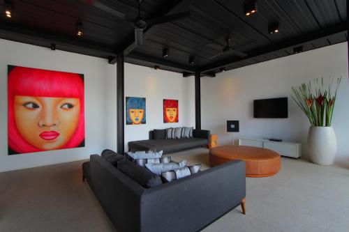 Three-Bedroom Apartment image 5