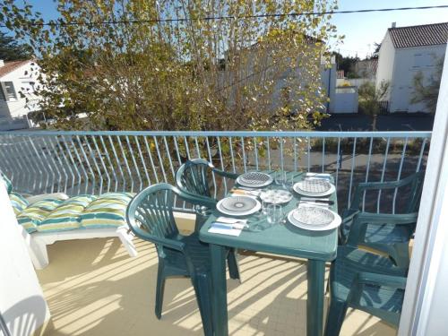 Appartement lumineux 50m² à 100m de la plage - 4 personnes, balcon, parking, à Notre-Dame-de-Monts - FR-1-540-204