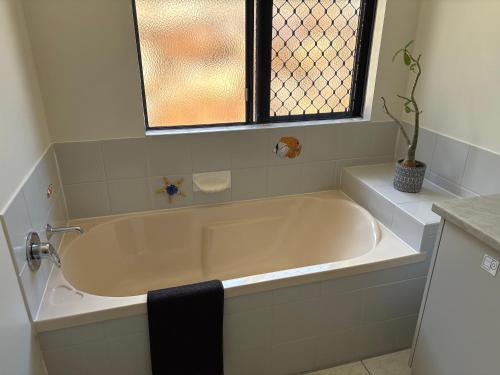 ห้องน้ำ, Red Peak Retreat in คาราโวนิกา