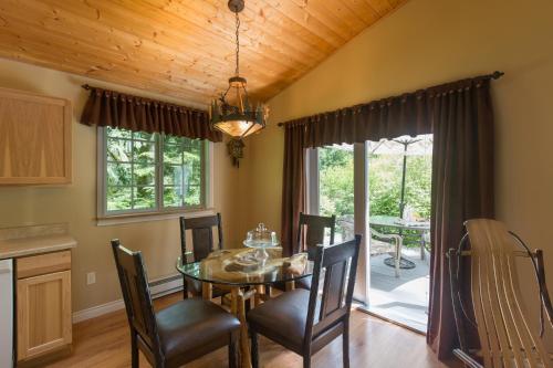 A Hidden Haven Cottages in Port Angeles