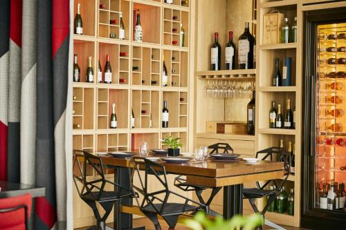 Hyatt Centric Gran Via Madrid - image 6