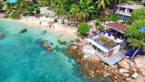 Beach, P.D. Beach Resort in June Juea Bay