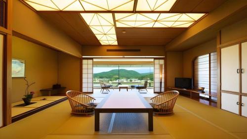 Shiratamano Yu Kahou in Tsukioka