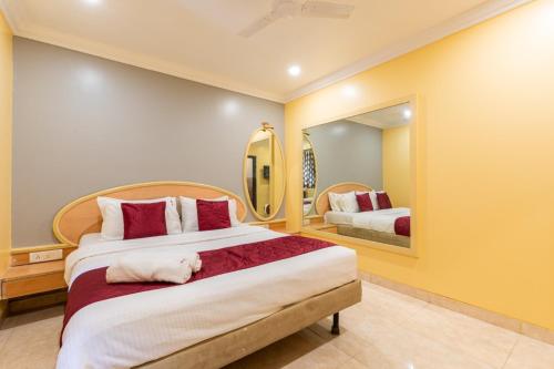 Hotel Stay Land Inn — other in Aram Nagar, Versova, Andheri West 101,PT- 01,Aaram Nagar, 7 Bungalows, Andheri West ,, Mumbai India, 400061