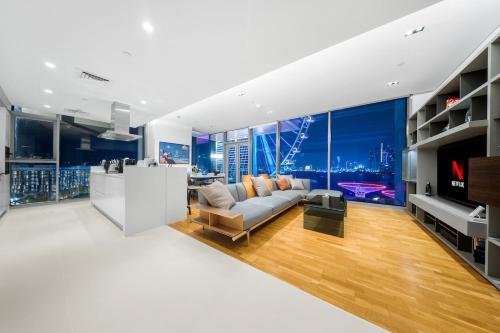 Hotellihuone, 3BR Luxury Stay with Maid Room and Views of Ain Dubai & Sea in Bluewaters Island