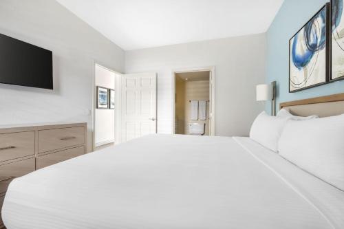 Hilton Vacation Club Riviera Beach & Shores in Capistrano Beach, USA
