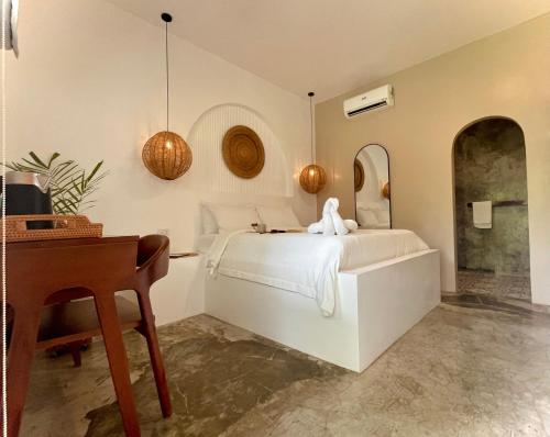 MAAYONG HOSTEL in Moalboal