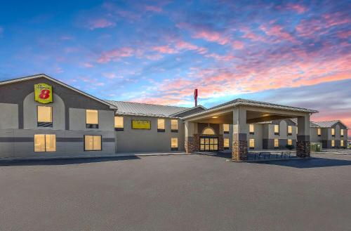 . Super 8 by Wyndham Shepherdsville - Louisville South I65