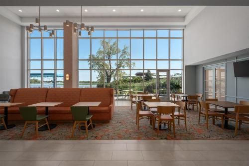 Hampton Inn and Suites by Hilton Port Clinton Catawba Island - image 11