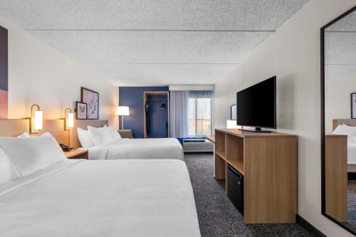 Hampton Inn Green Bay - image 8