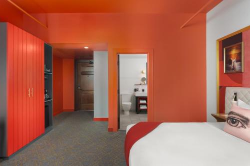 Angad Arts Hotel - image 11