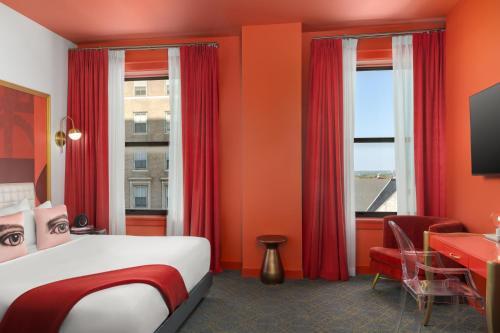 room detail thumbnail 1