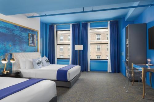 room detail thumbnail 1