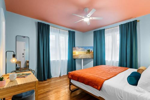 room detail thumbnail 0