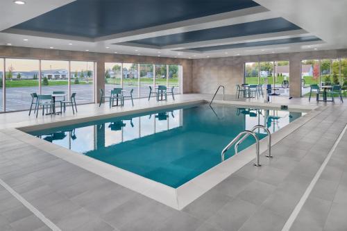 Home2 Suites by Hilton Frankenmuth - image 5