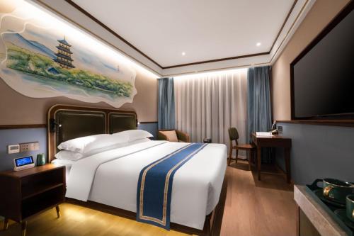 room detail thumbnail 0