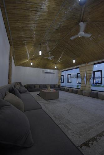 Aljoud homerest in Bahla