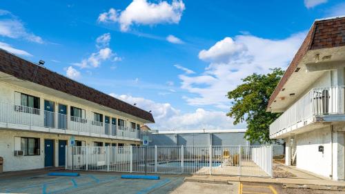 Motel 6-Kalispell MT - image 4