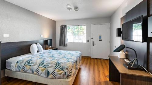 Motel 6-Kalispell MT - image 14