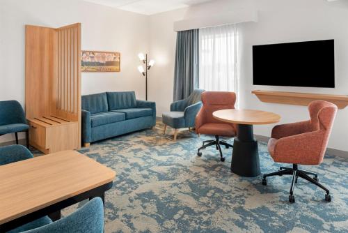 2 bedrooms, 3 beds