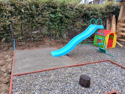 Kert, Casuta DM in Cisnadioara