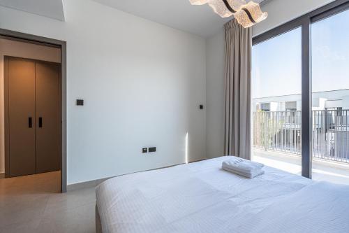 Modern Townhouse in Tilal Al Ghaf I Aura Gardens - image 10