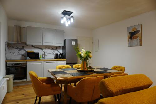 Konyha, Modern Comfort Apartment in Anklam - Central Location in Anklam