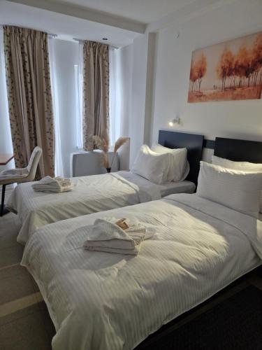 Bed, Hotel Sharlota in Chento