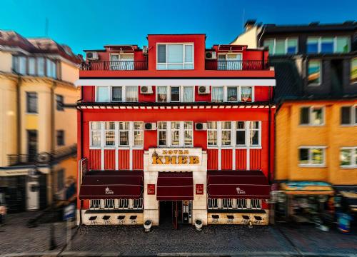 . Hotel Kiev-FREE PARKING