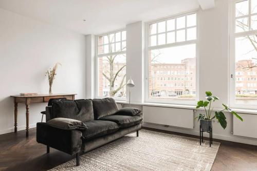 Beautiful, very luxurious and recently renovated 2-bedroom B&B apartment 461 m von Zocherstraat entfernt
