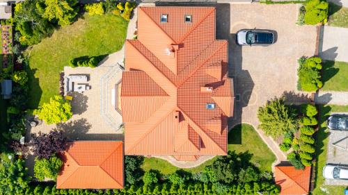 A szálláshely kívülről, Golden Villas - Elegant Family Villa with Garden near Warsaw in Kobylka
