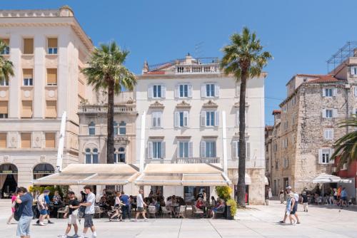 Riva Luxury Suites, Split (photo 6)