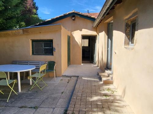 Facilities, Gite l'olivier des maraichers near Albigny - Neuville Train Station (Albigny-sur-Saône)