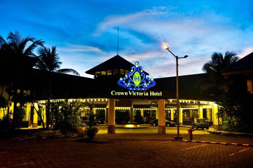 . Crown Victoria Hotel Tulungagung