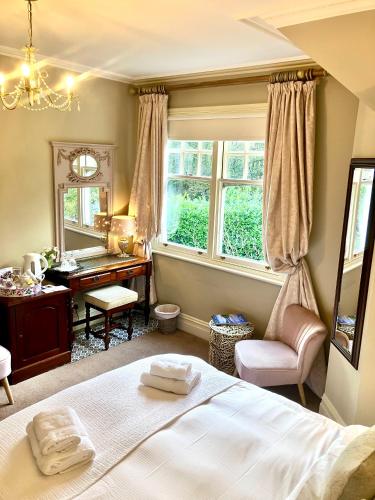 Storrs Gate House in Storrs