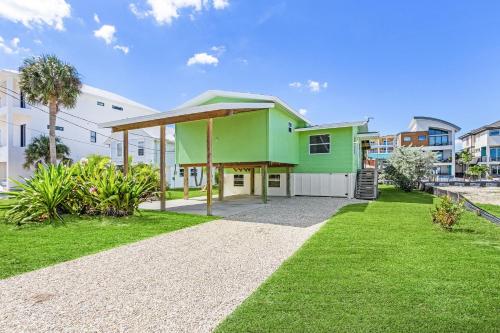 171 Canal Cove- 2BR with Canal Views home - image 2