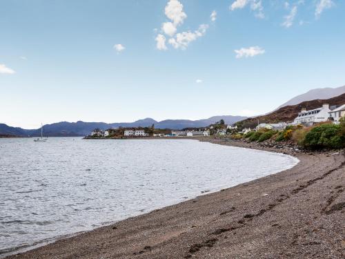 Létesítmények, Waterside Cottage in Kyleakin