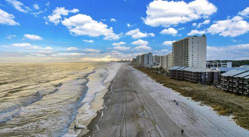 Tilghman Beach & Racquet Club, Step into paradise 3 bdrm 3 ba 2