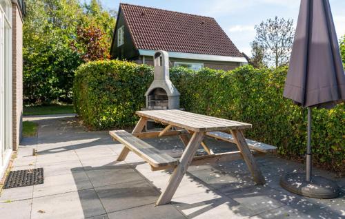 Three-Bedroom Holiday Home in Woudsend - image 8