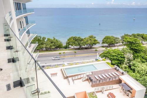 Sea View Getaway Cozumel - Top Floor
