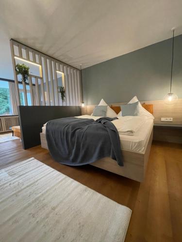See und Kliniknahes Apartment, Balkon, Wifi, Blick ins Grüne in Prien am Chiemsee, Deutschland