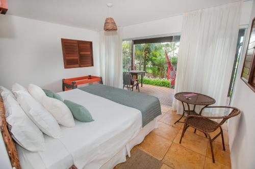 1 king bed, 1 twin bed