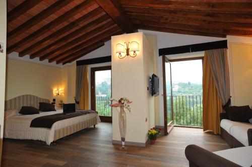 Albergo Ristorante La Torricella in Поппі