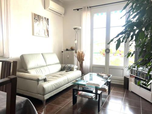 Apartment nice view near Musée Archéologique de Nice-Cimiez