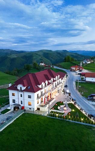 . Hotel Măgura Jina