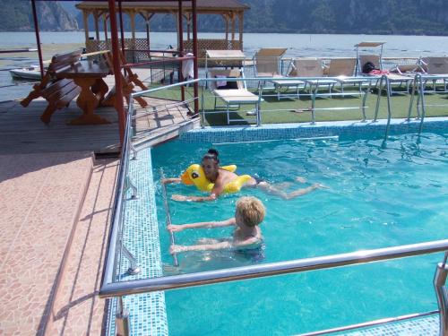 Casa Lucian Casa Lucian